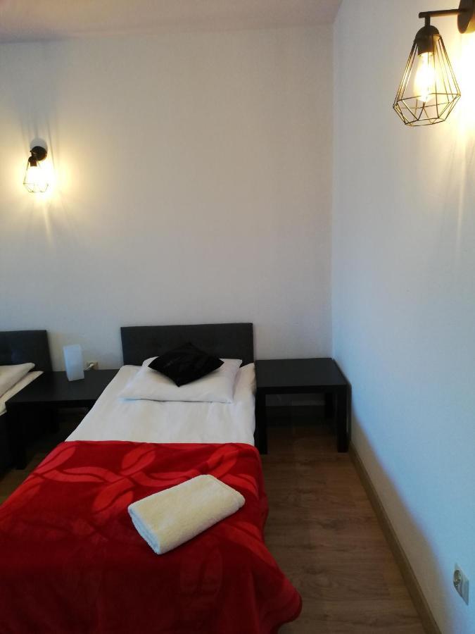Apartamenty Nad Odra Wrocław Exteriör bild