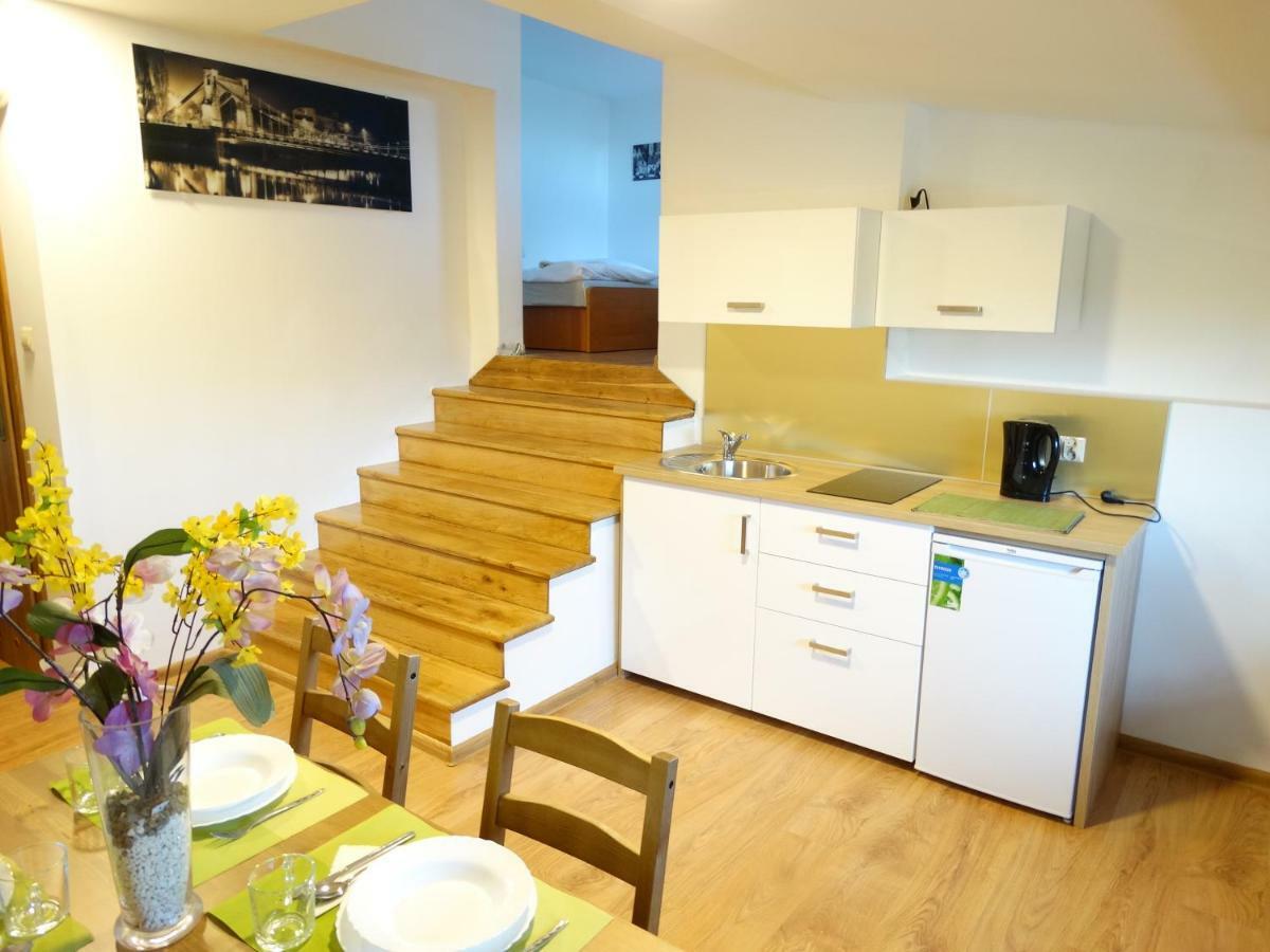 Apartamenty Nad Odra Wrocław Exteriör bild