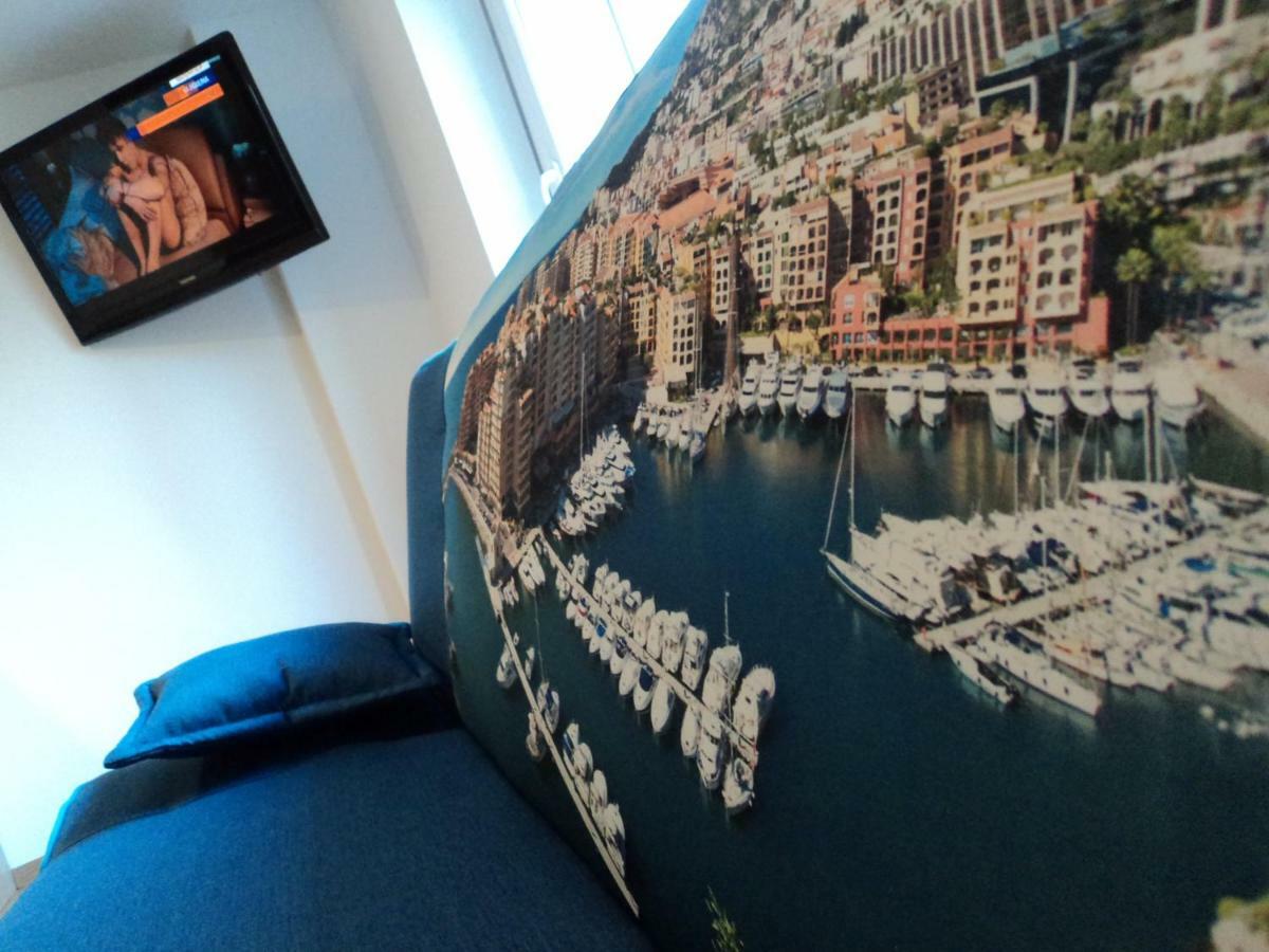 Apartamenty Nad Odra Wrocław Exteriör bild